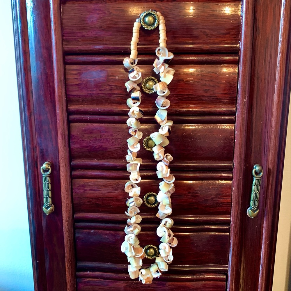 Hawaiian Shell Necklace